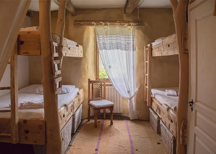 فندق مبيت وإفطار Mas Nouveau D'hotes 3*